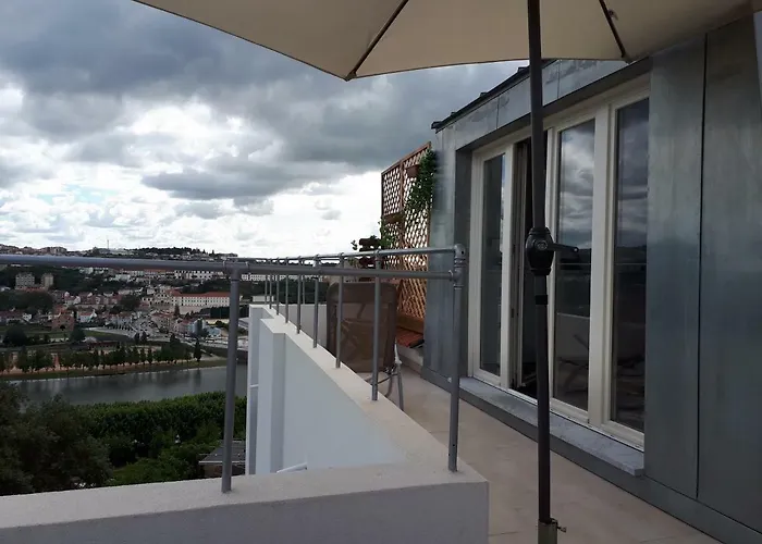 Feelcoimbra Mondego Views * コインブラ